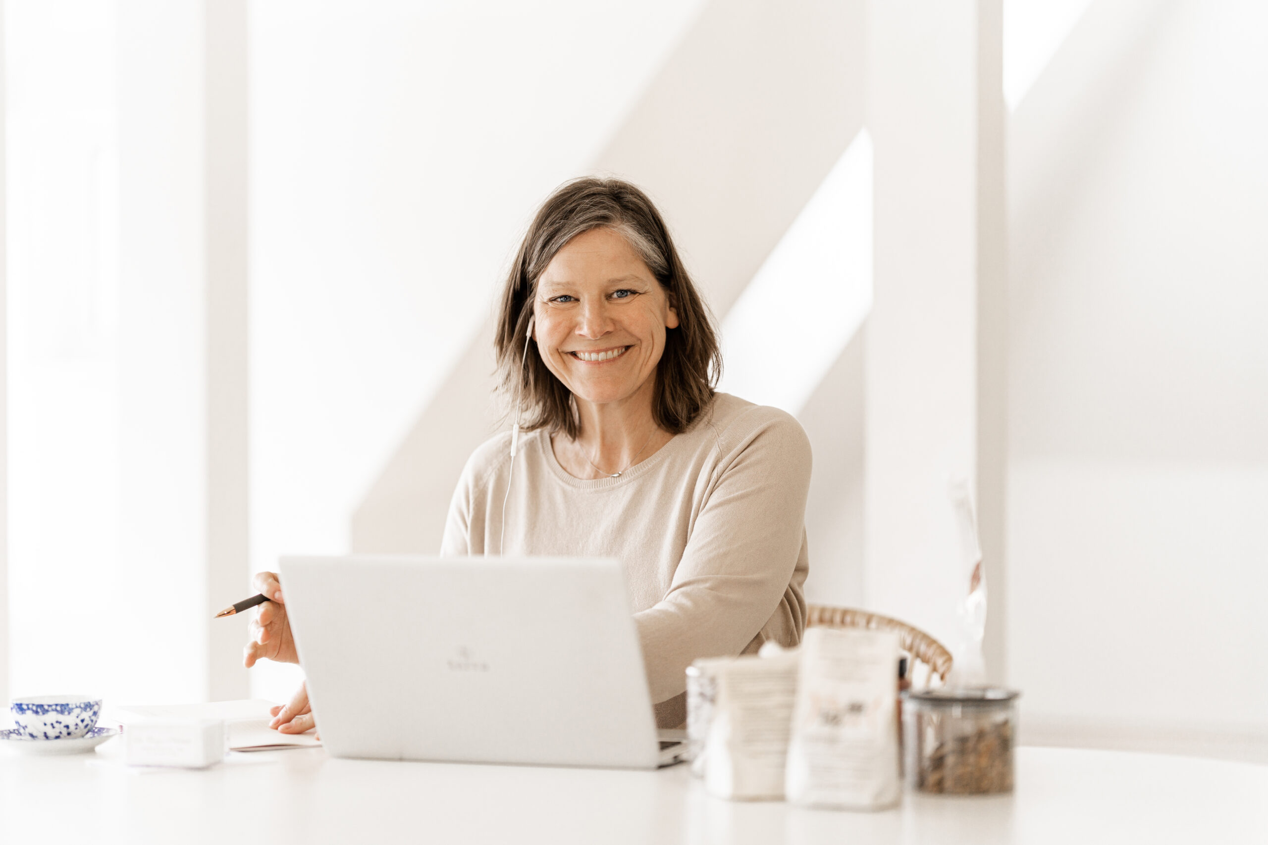 Dr. Dunja Petersen online